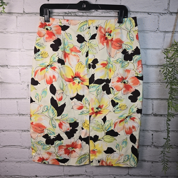 Vibrant Floral Pencil Skirt  HAS STRETCH VINTAGE WOMENS SIZE 10 - Picture 3 of 5